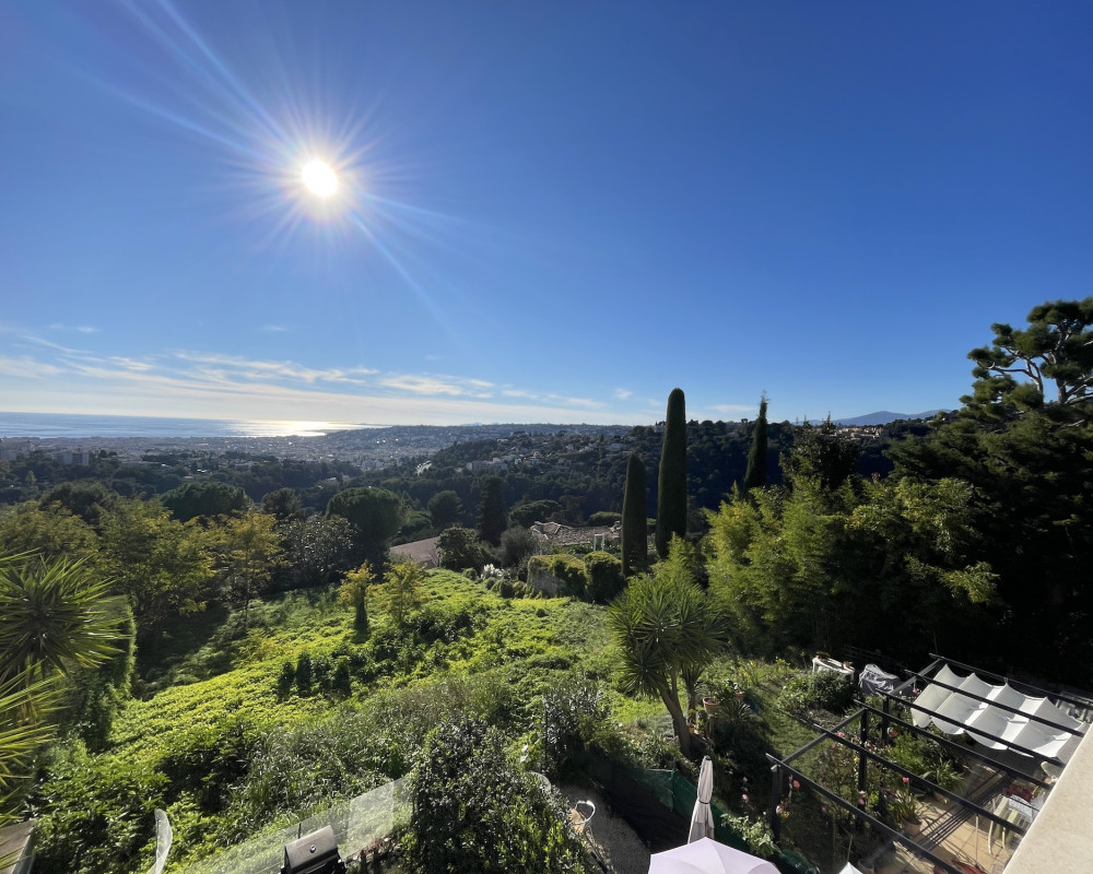 NICE RIMIEZ - Bright Studio with Panoramic View in a Private Estate