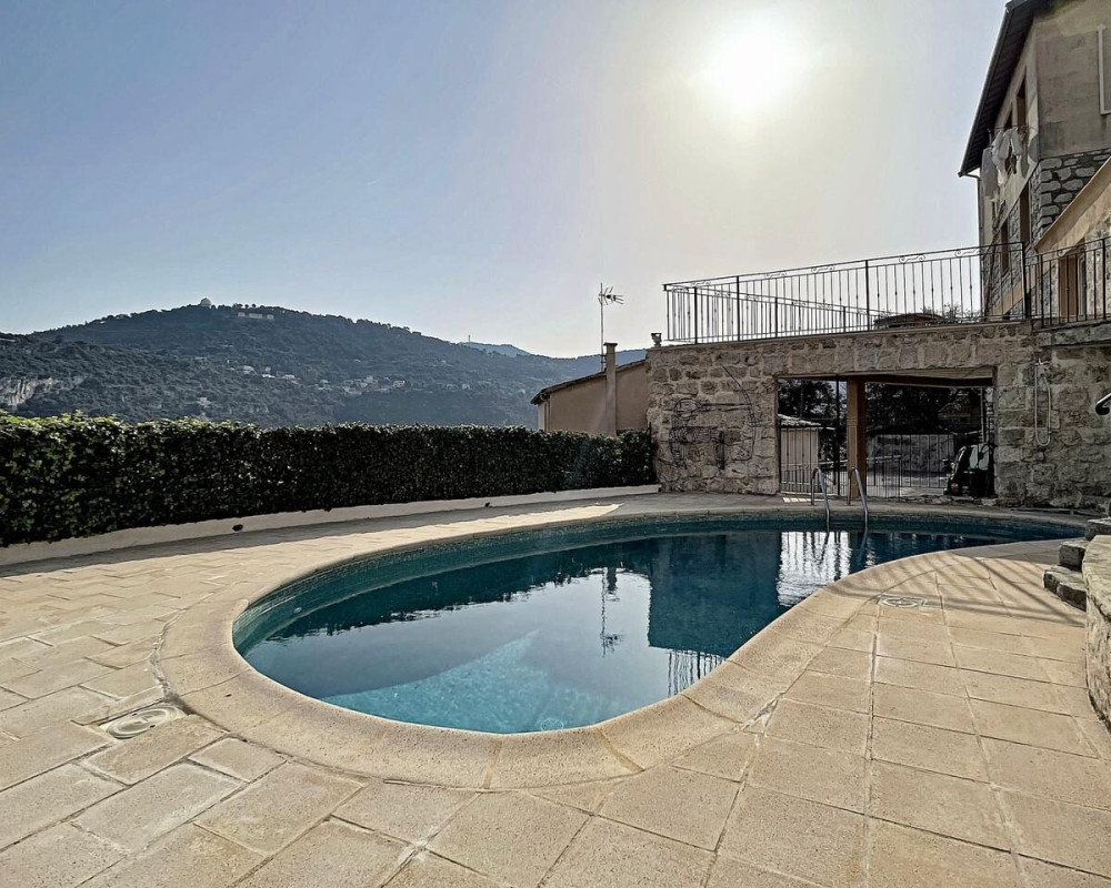 Nice Cimiez - Spacious 4 bedroom apartment with terrace, garden and private pool     