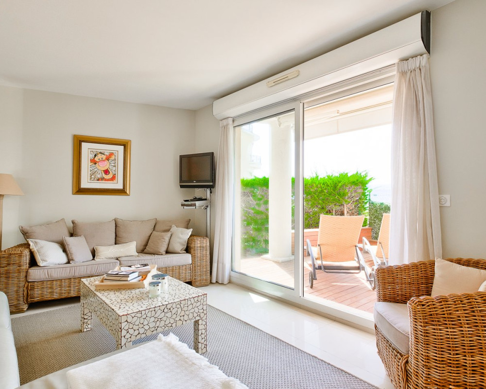 NICE Mont Boron - Large 4-room flat with terrace in a residence of just 10 lots