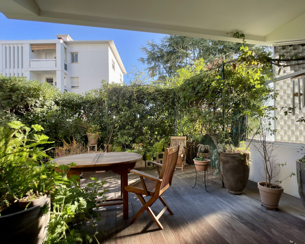 Nice Cimiez - Large 62mÂ² One Bedroom Apartment on Garden Llevel with 99 sqm Outdoor Space 