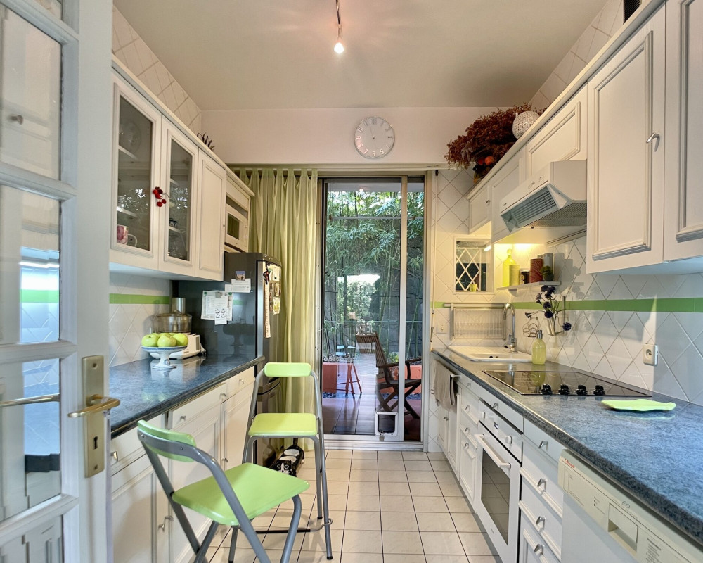 Nice Cimiez - Large 62mÂ² One Bedroom Apartment on Garden Llevel with 99 sqm Outdoor Space 