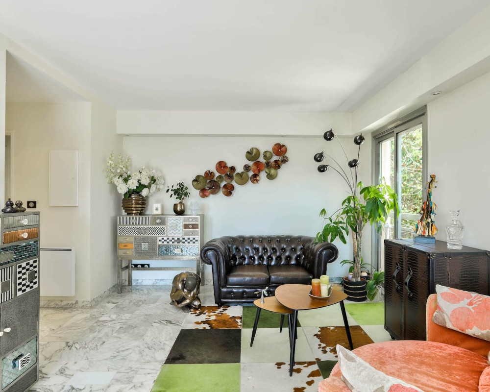 Nice Valrose - 4 rooms on top floor with terrace