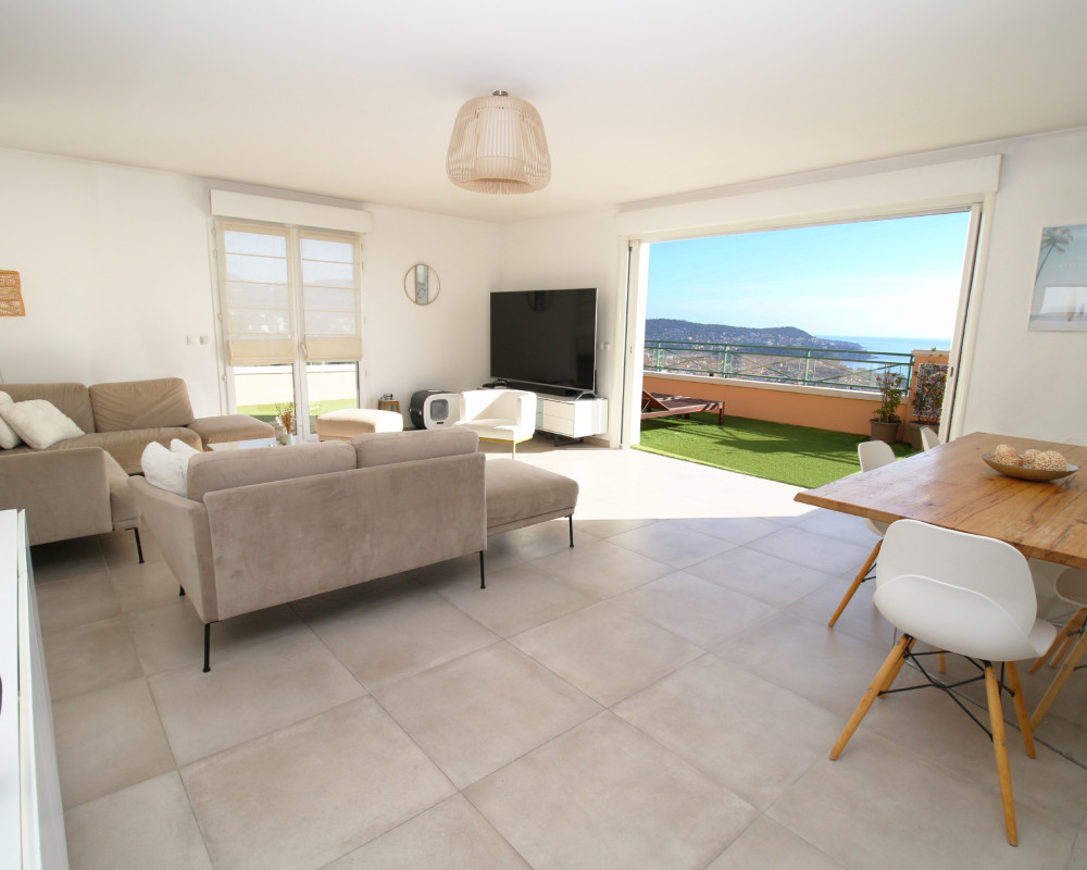  Top floor sea view 4 rooms apartment for sale Nice     