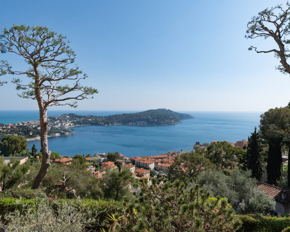 Apartment  - 2 rooms  - 55.34 m² -  €610,000 - Under agreement 