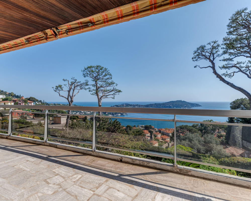 Apartment  - 2 rooms  - 55.34 m² -  €610,000 - Under agreement 