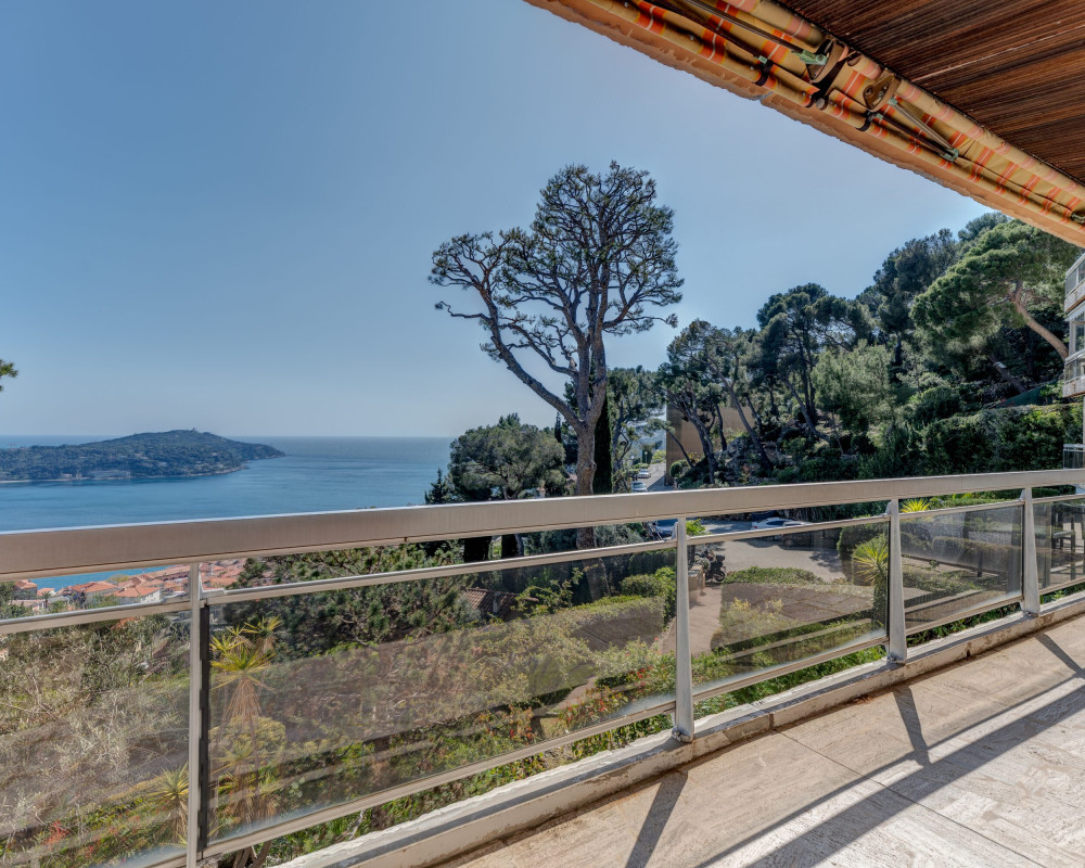 Apartment  - 2 rooms  - 55.34 m² -  €610,000 - Under agreement 