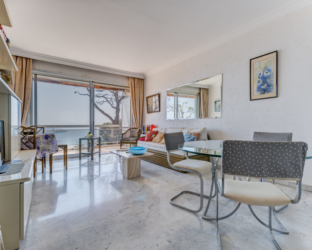 Apartment  - 2 rooms  - 55.34 m² -  €610,000 - Under agreement 