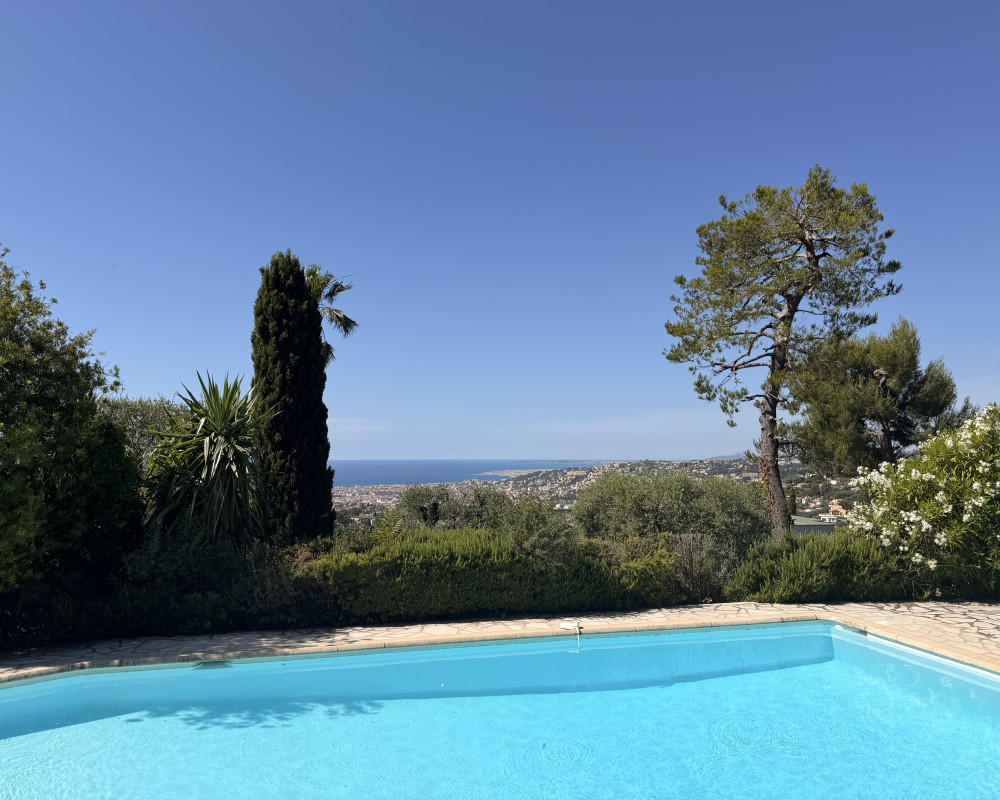 Apartment  - Studio  - 18.49 m² -  €150,000 - For sale 