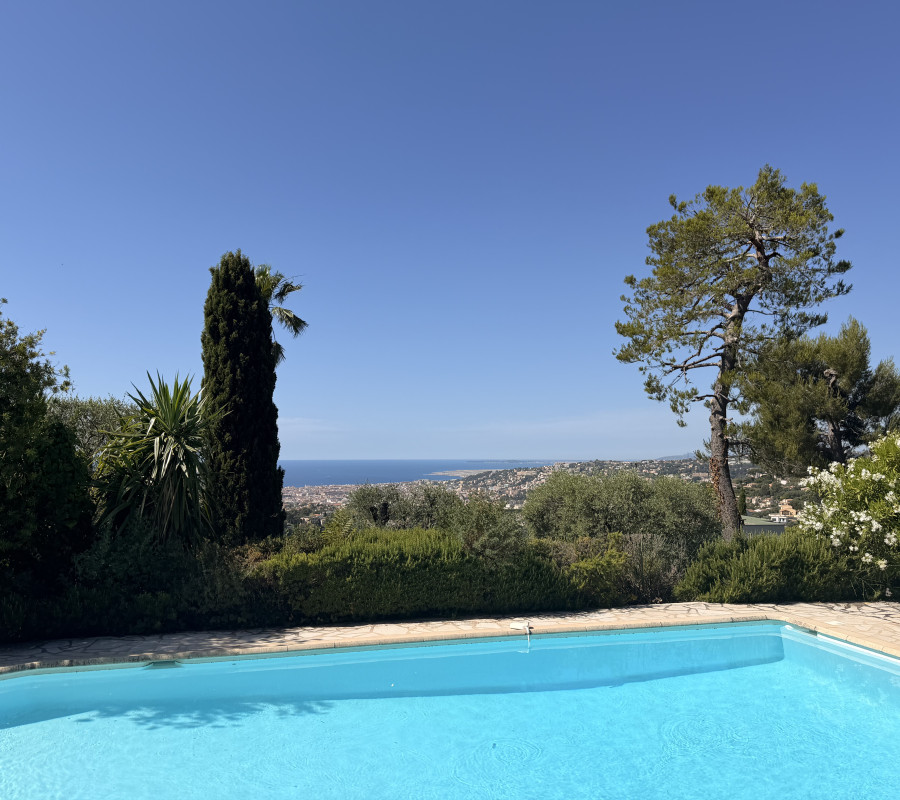 Apartment  - Studio  - 18.49 m² -  €150,000 - For sale 
