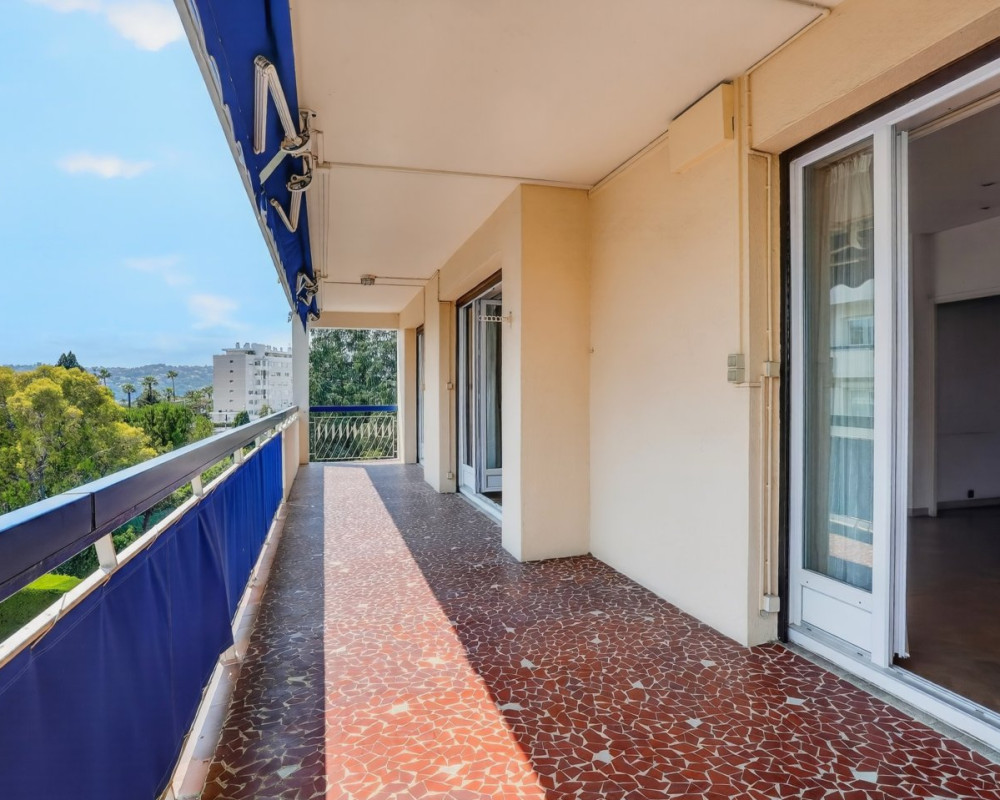 Apartment  - 4 rooms  - 103.0 m² -  €599,000 - Under agreement 