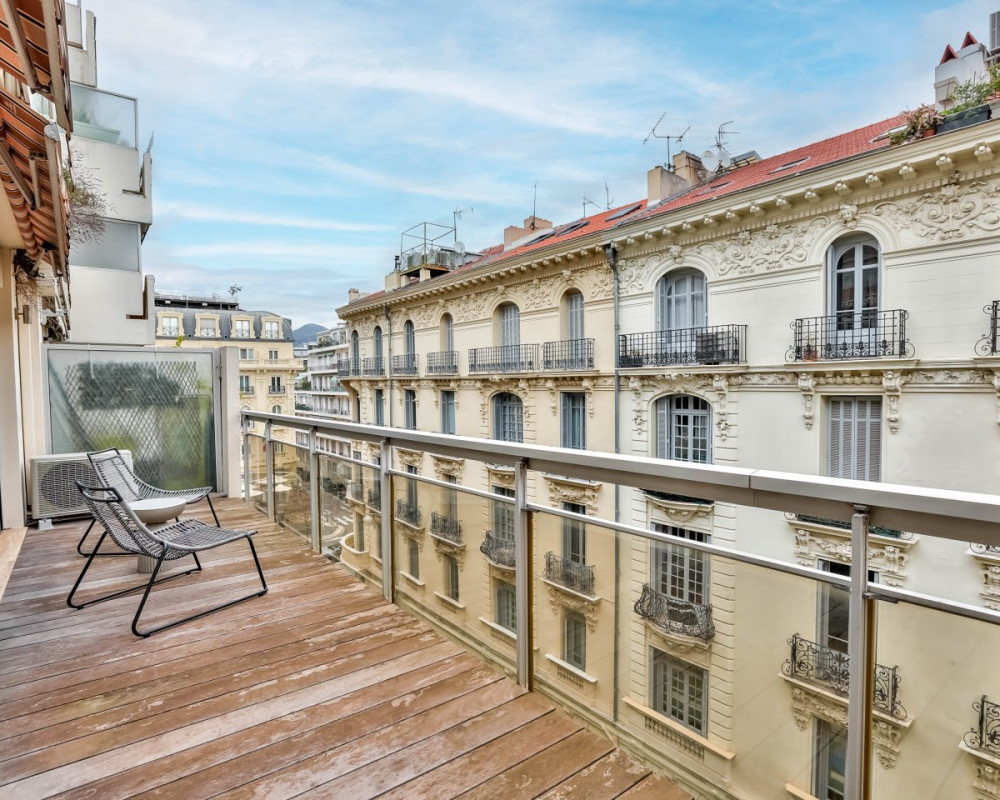 NICE - CARRÃ D'OR - ELEGANCE & COMFORT IN THE HEART OF THE CITY