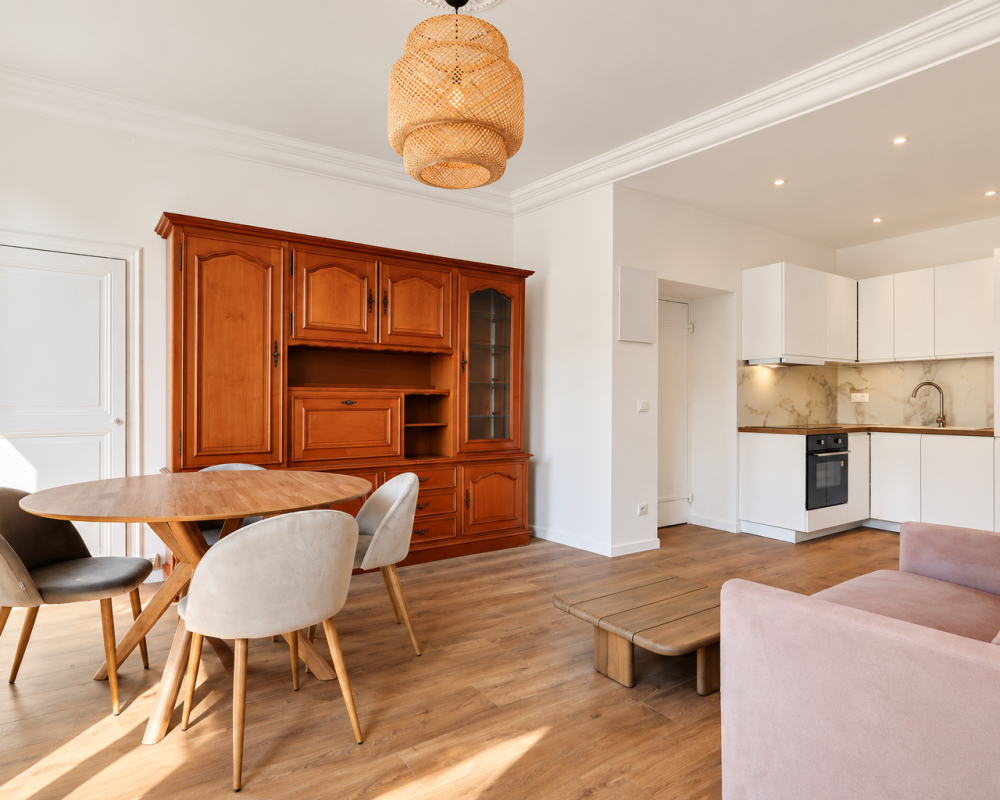 Villefranche-sur-Mer – Beautiful 2-bedroom apartment of 52 sq.m on the top floor, just steps from the sea