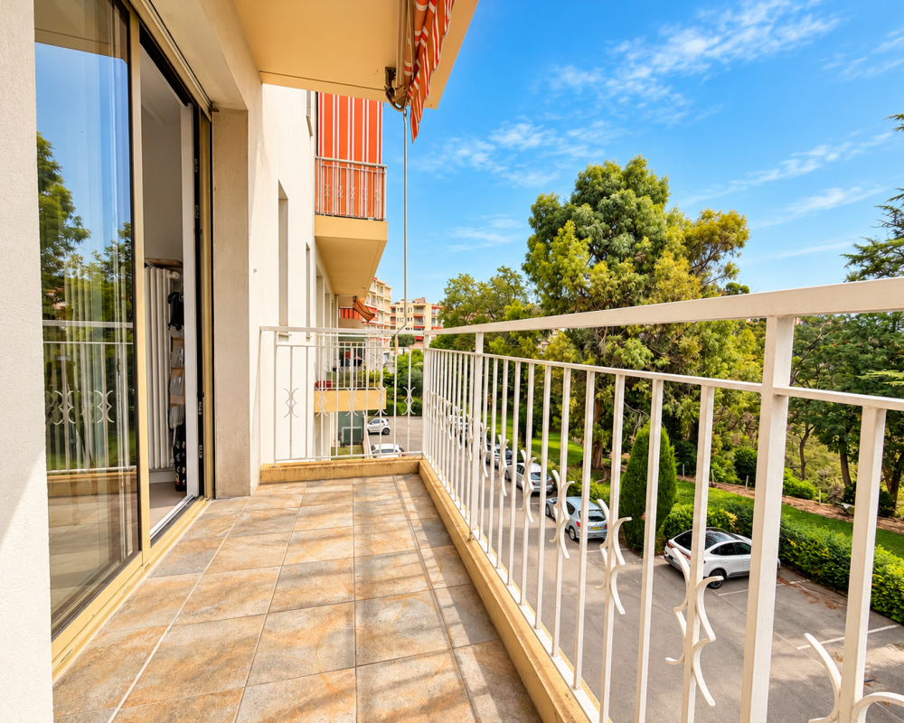 Apartment  - 5 rooms  - 122.78 mÂ² -  â¬710,000 - For sale 