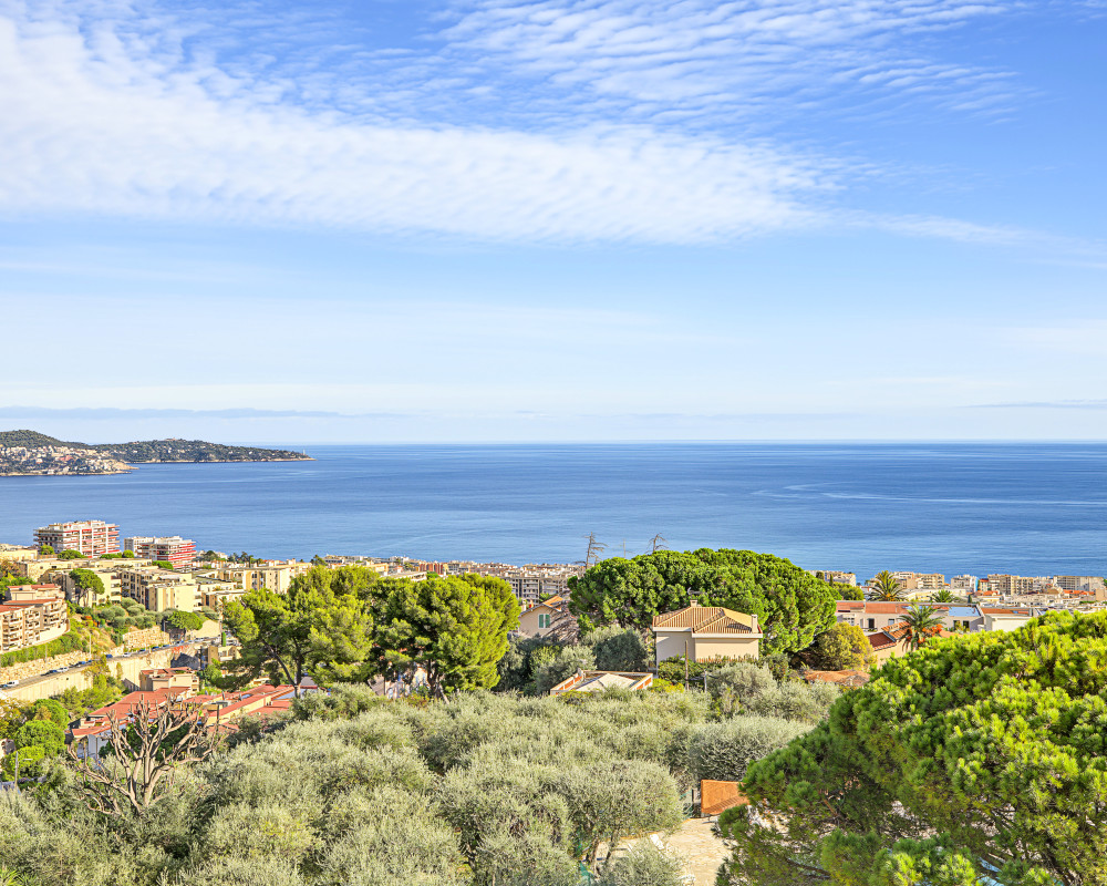 Apartment  - 4 rooms  - 125.0 mÂ² -  â¬995,000 - For sale 