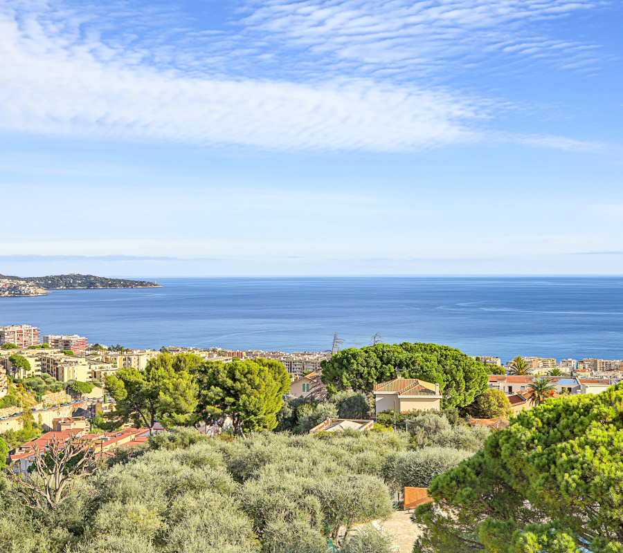 Apartment  - 4 rooms  - 125.0 m² -  €995,000 - For sale 
