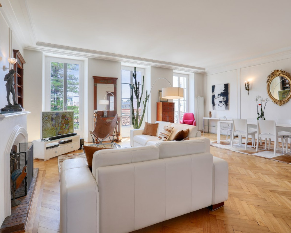 NICE Victor Hugo - Magnifique appartement de 4 piÃ¨ces dans rÃ©sidence prestigieuse