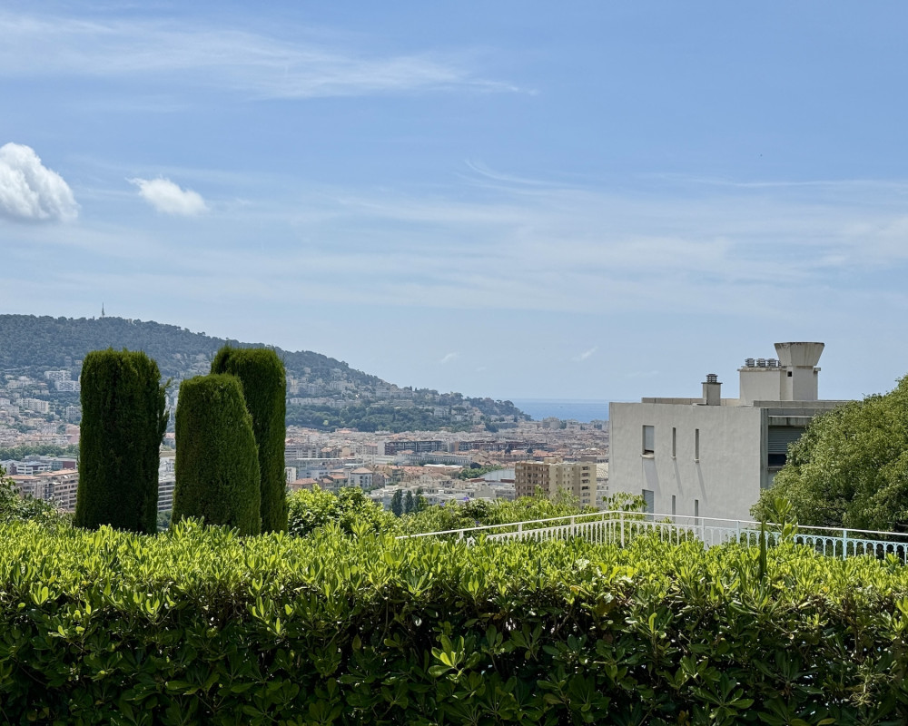 Nice Cimiez - Spazio, tranquillitÃ  e piscina: che piacere!