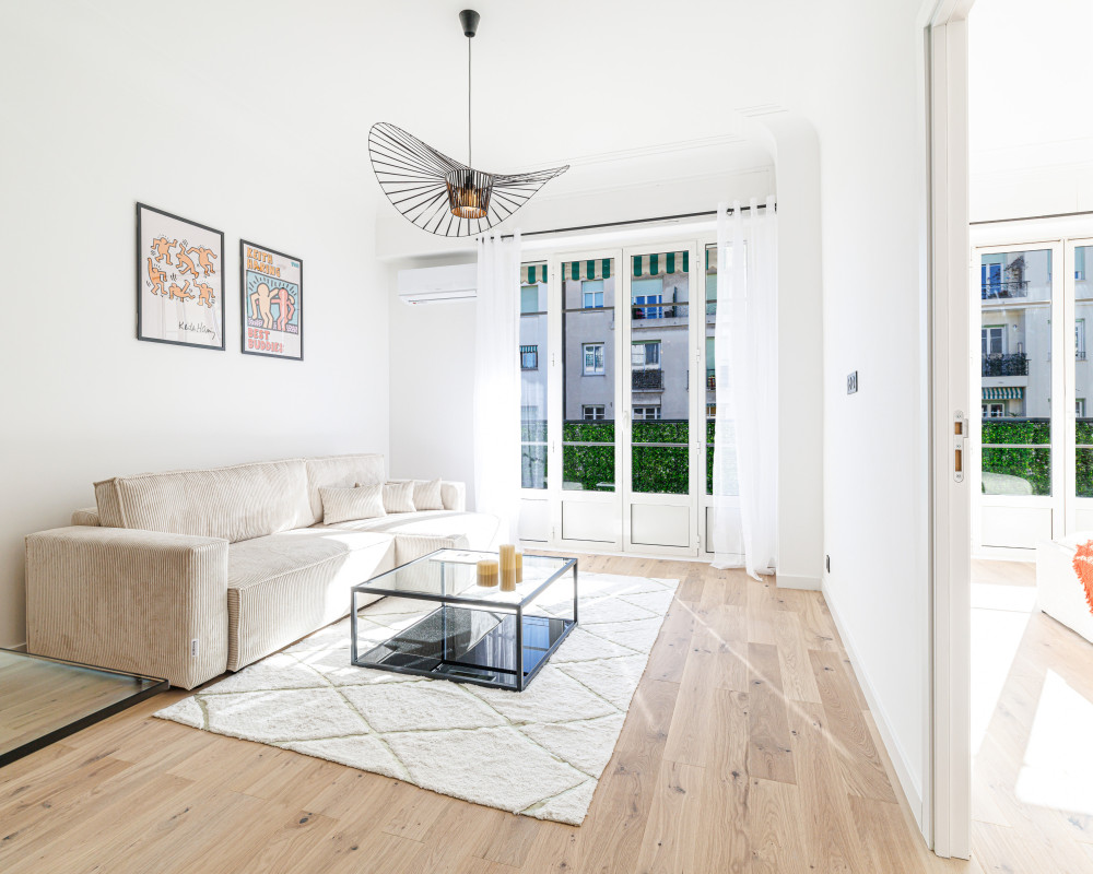 Nizza - CarrÃ© d'or - Magnifico trilocale di 72,04 mÂ² completamente ristrutturato con terrazza e balcone 