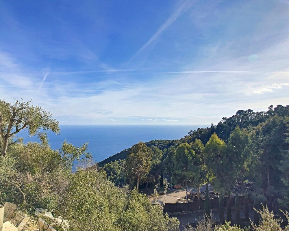 Spaziose 2 camere di 52 m², giardino, terrazza e vista mare 