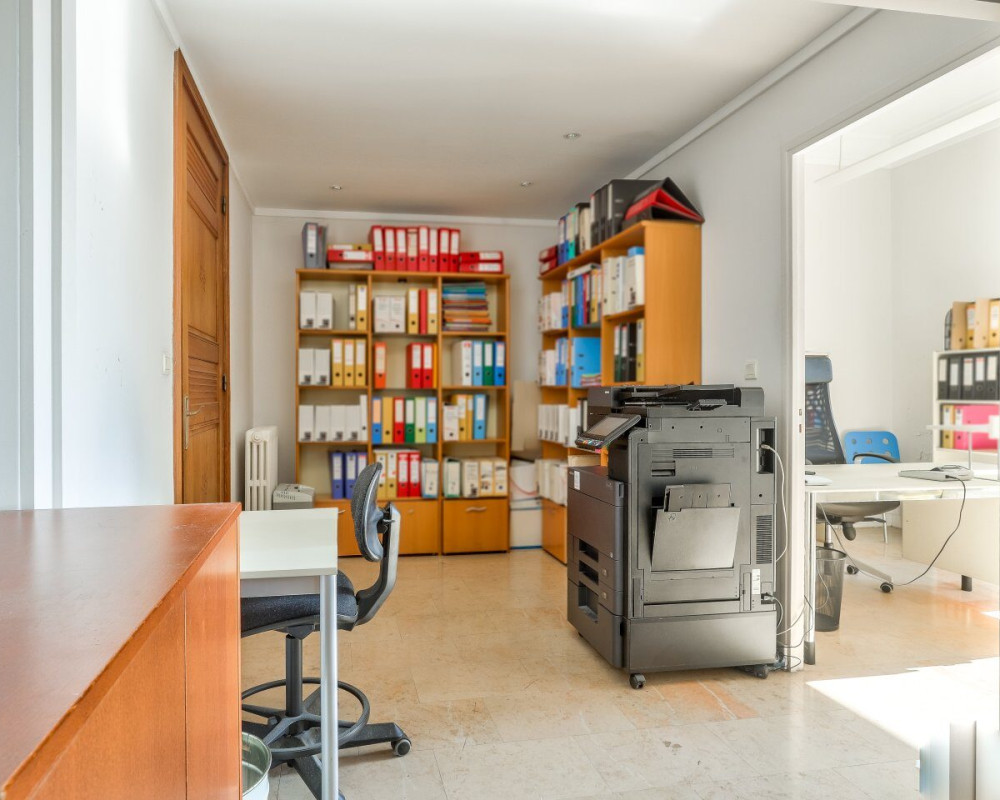 Nizza â Cimiez â Ampio quadrilocale di 116 mÂ² da ristrutturare in un palazzo Belle Ãpoque in vendita