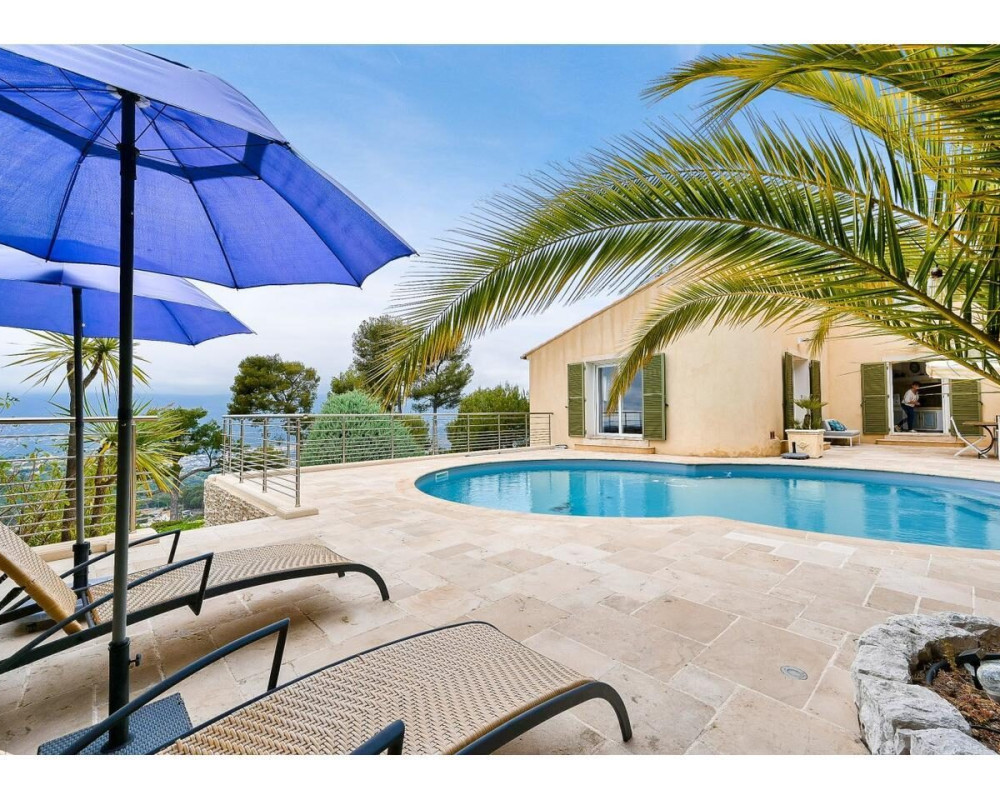 Casa 6 Locali 200 mÂ² in vendita