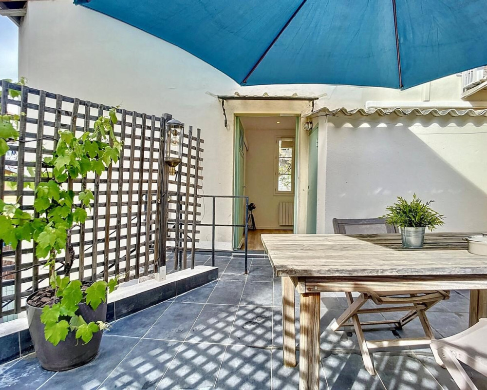 Nice Cimiez - Attraente monolocale con zona notte e ampia terrazza      