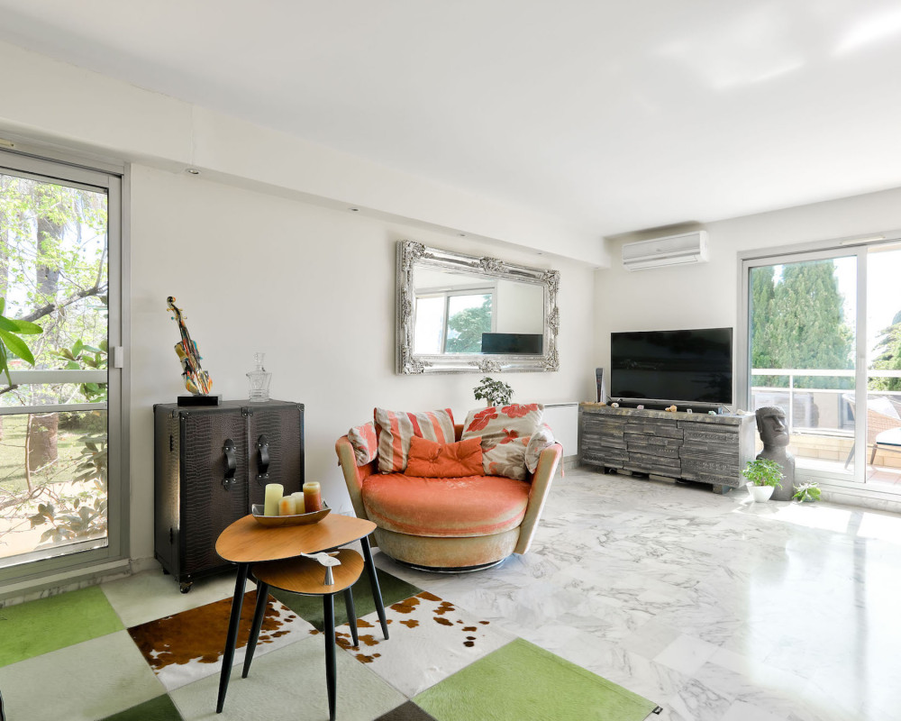 Nizza Valrose - 4 camere all'ultimo piano con terrazza