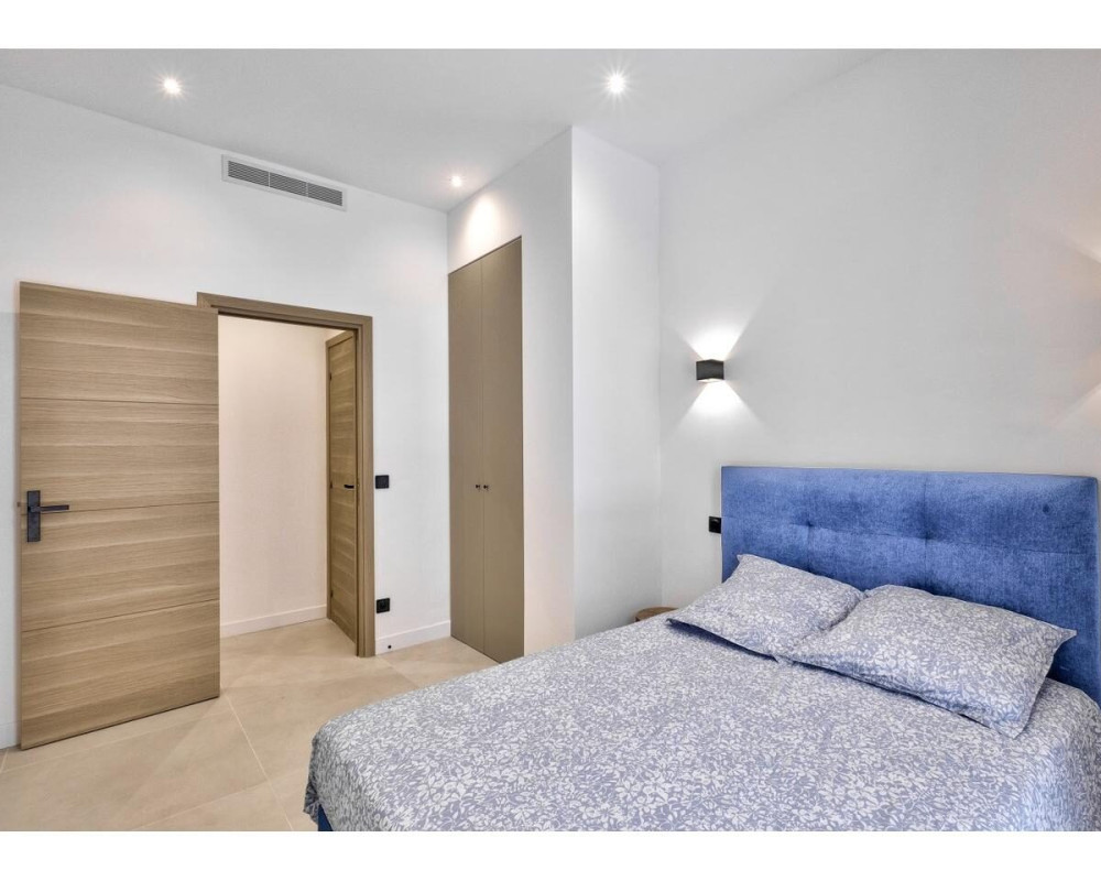 Nizza - Promenade des Anglais - Bellissimo 3 locali di 65 m² completamente ristrutturato con vista mare in vendita        