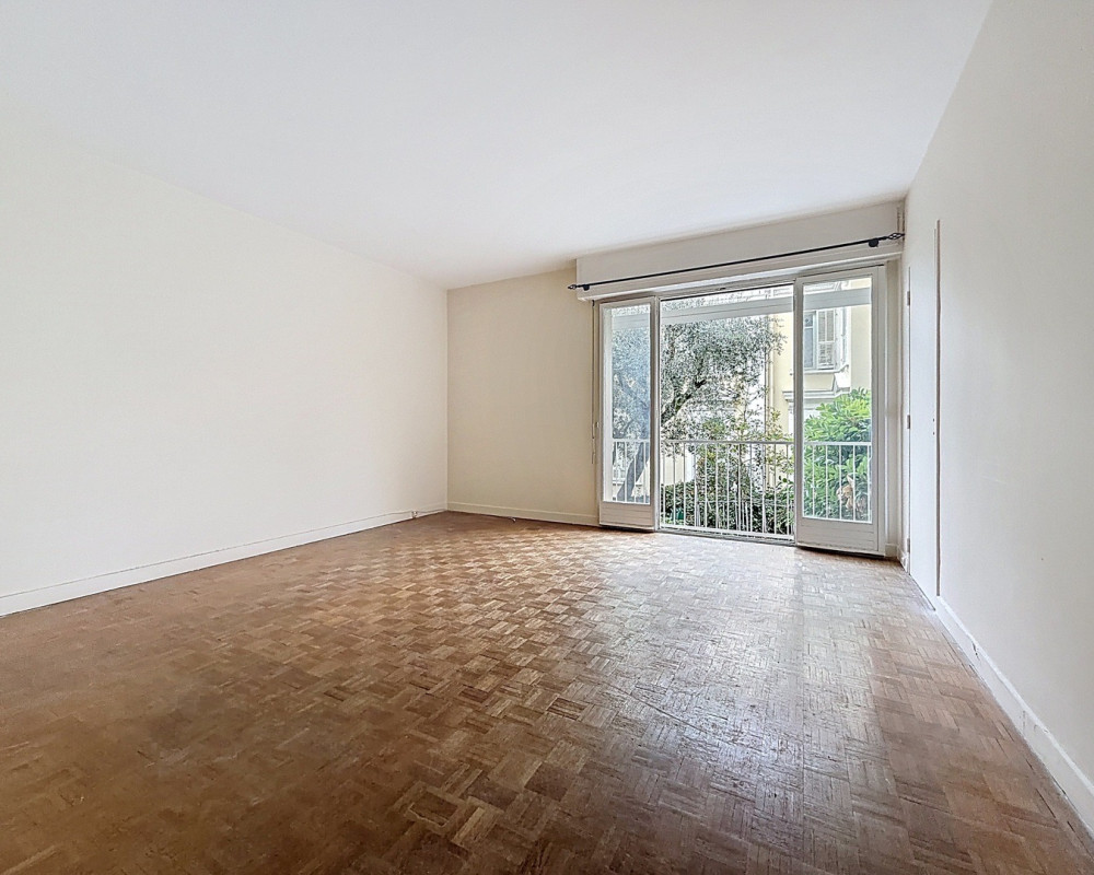 Nice Cimiez - Casa familiare di 3 locali da ristrutturare