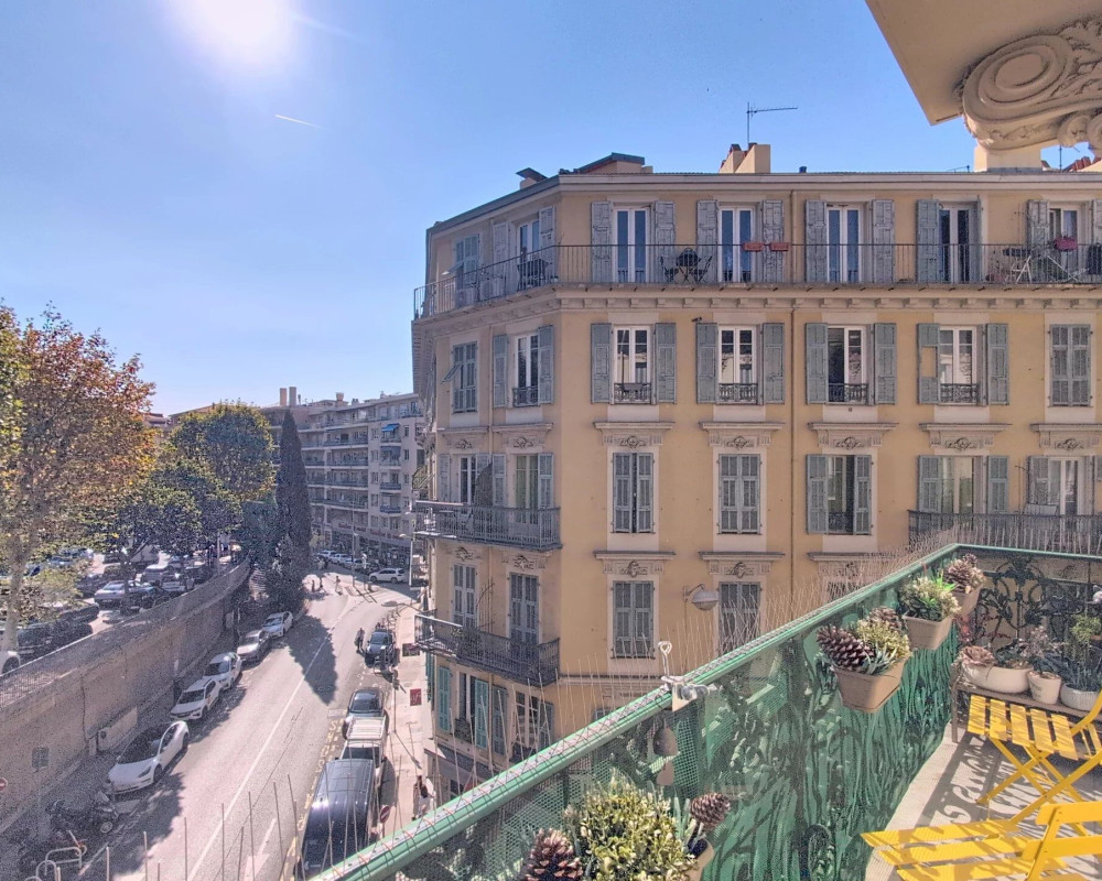 Appartamento  - 4 stanze  - 134.0 mÂ² -  725.000 â¬ - Sotto compromesso 