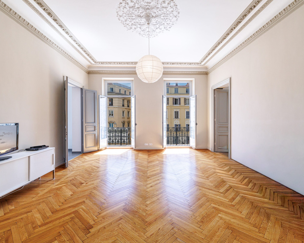 Nizza Gioffredo - Splendido appartamento signorile di 6 locali nel cuore della zona commerciale di Place Massena e vicino al mare