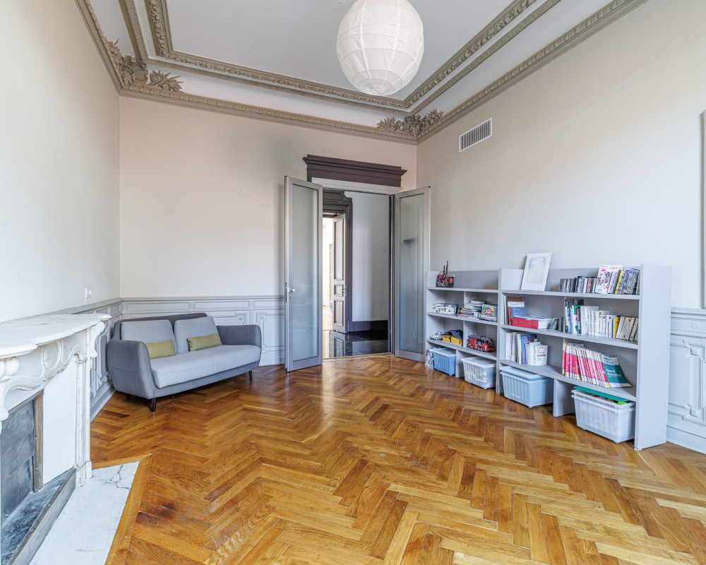 Nizza Gioffredo - Splendido appartamento signorile di 6 locali nel cuore della zona commerciale di Place Massena e vicino al mare