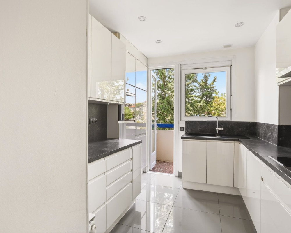 Appartamento  - 4 stanze  - 103.0 m² -  599.000 € - Sotto compromesso 
