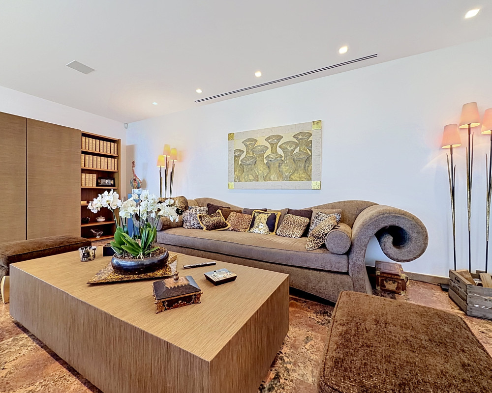 Casa  - Casa dâarchitetto  - 7 stanze  - 396.0 mÂ² -  11.000.000 â¬ - In vendita 