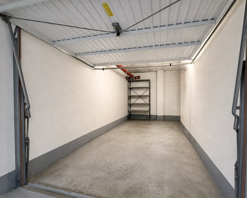 Beaulieu-Sur-Mer - Secure garage located on the first floor of a secure residence