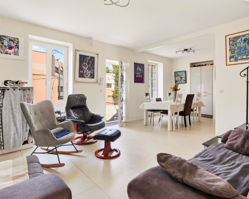 Casa  - 5 stanze  - 110.0 m² -  760.000 € - In vendita 
