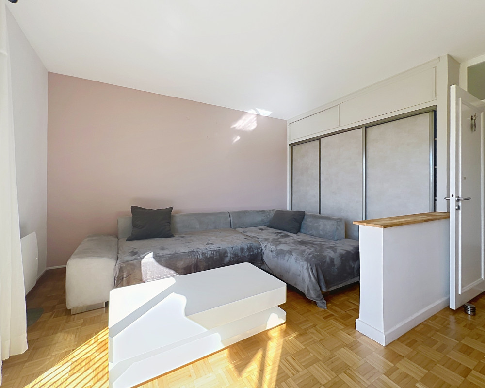 Appartamento  - 2 stanze  - 57.05 m² -  1.000 €/mese - In affitto 