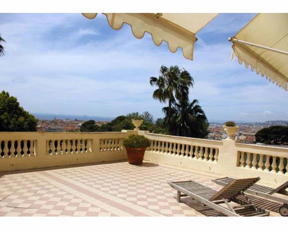 Appartamento  - 4 stanze  - 141.0 m² -  990.000 € - Venduto 