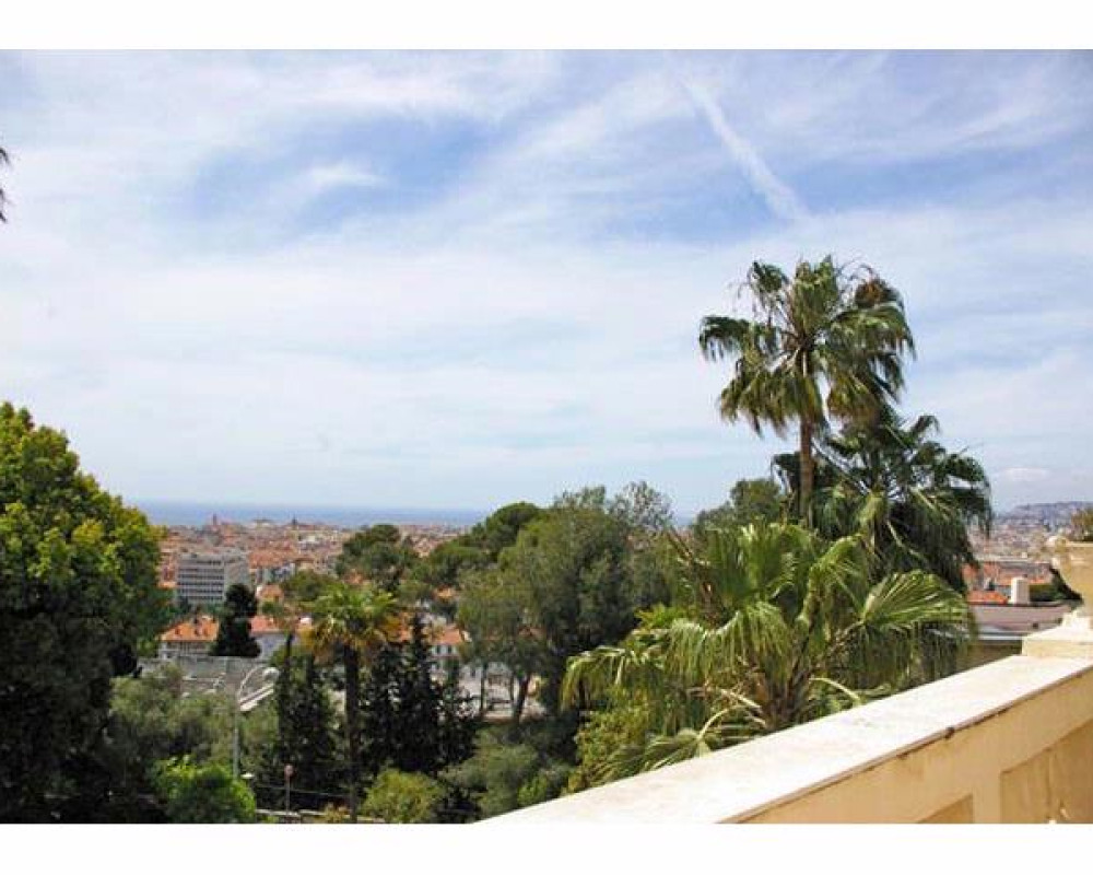 Appartamento  - 4 stanze  - 141.0 m² -  990.000 € - Venduto 