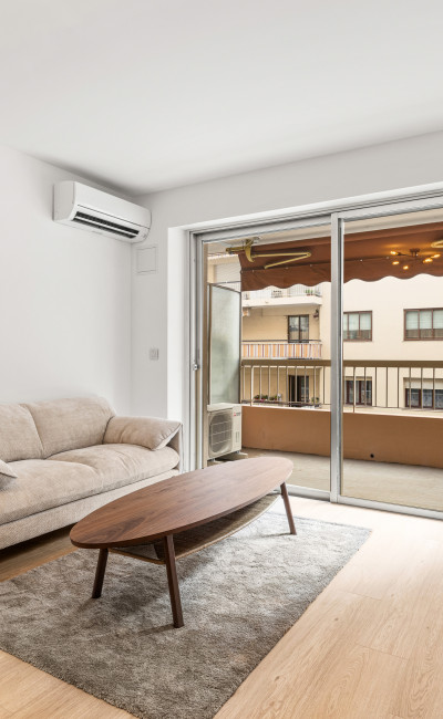 Beau 3 pièces de 60 m² en étage entièrement rénové avec terrasses Le Port Nice
