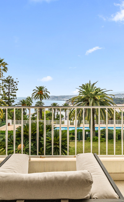 appartement 3 pièces de 88 m² avec piscine vue mer