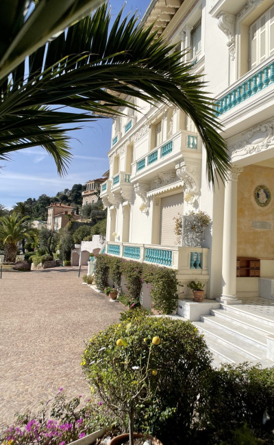 Appartamento di lusso a Beaulieu-sur-Mer con ascensore privato e parcheggio