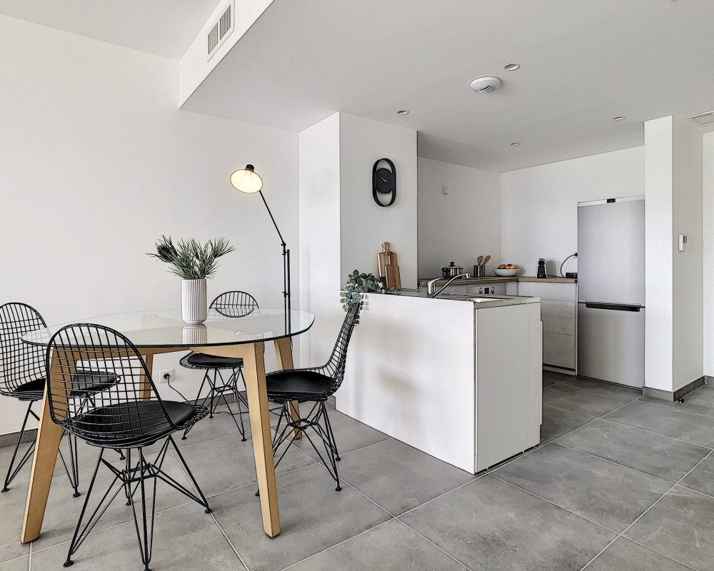 Spacieux 2 Pièces de 52 m², jardin, terrasse, vue mer et parking