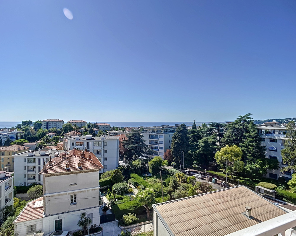 Toit-terrasse avec vue panoramique !      