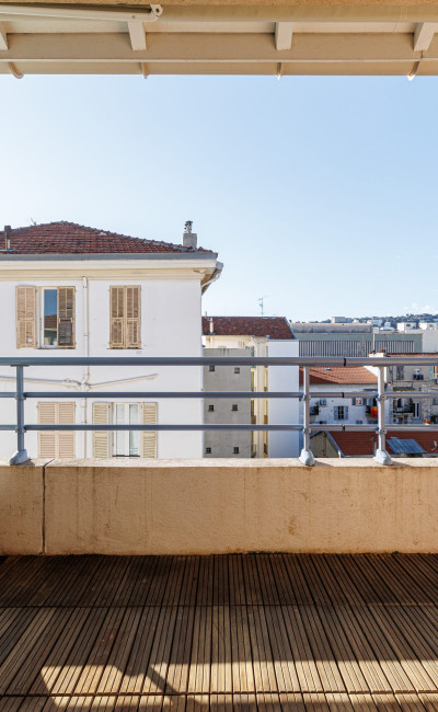 Nice Carre D'or dernier étage appartement à vendre