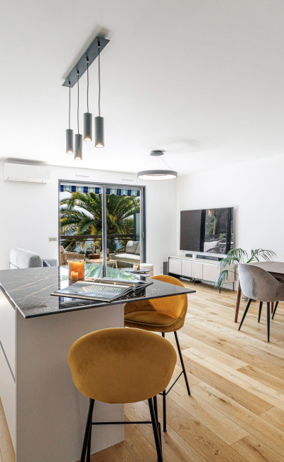 Appartement entièrement rénové avec prestations haut de gamme