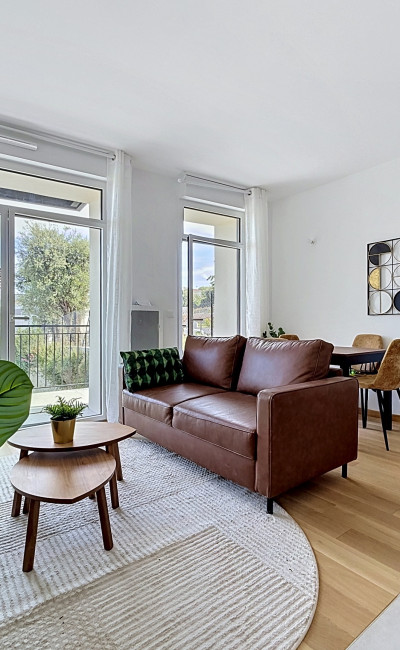 Appartement 2 pièces Nice hauteurs vue dégagée balcon