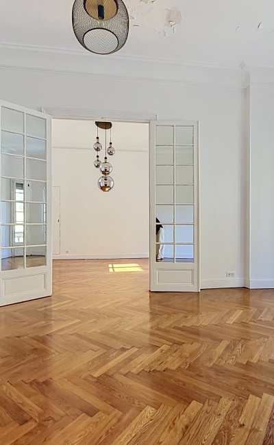 Nice Wilson appartement bourgeois 145 m² parquet cheminée
