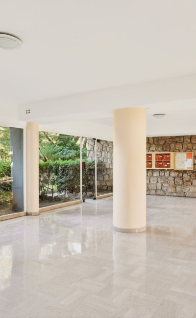 Résidence de standing avec grand parc paysager
