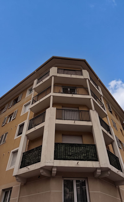 appartement-3-pieces-60m2 avec terrasse nice bas Mont Boron